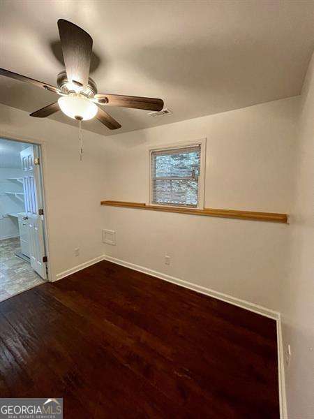 Building Photo - 8940 Bay Dr