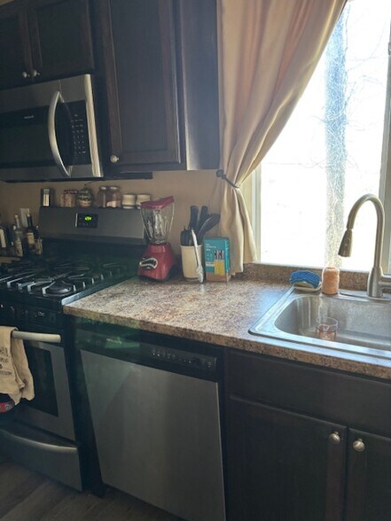 kitchen - 10 East State Street