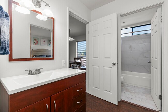 Building Photo - 4007 Everts St