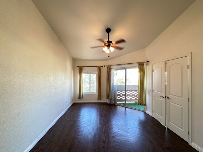 Building Photo - Finisterre Condo