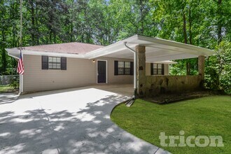 Building Photo - 135 Stephens Dr