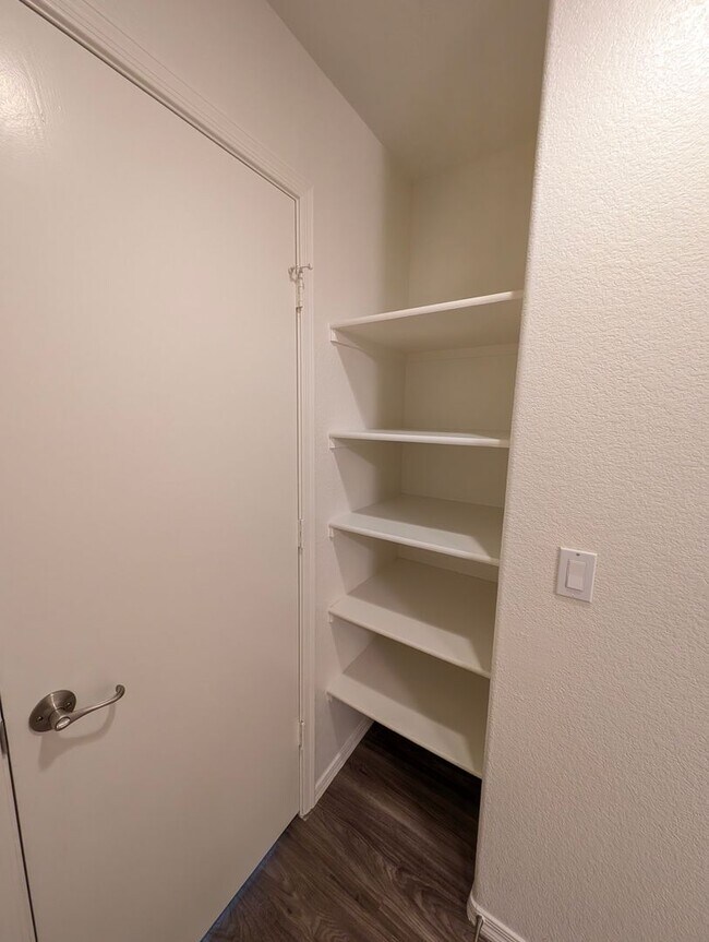 Building Photo - AVAILABLE NOW IN SAN TAN RANCH GILBERT!!!