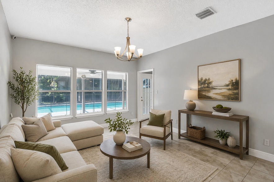 Building Photo - 2384 Roanoke Ct