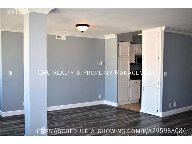 Building Photo - 540 Kelton Ave