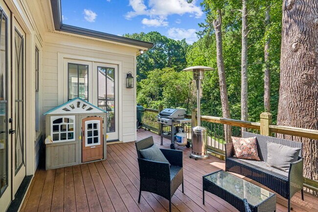 Building Photo - 1093 Country Ln NE