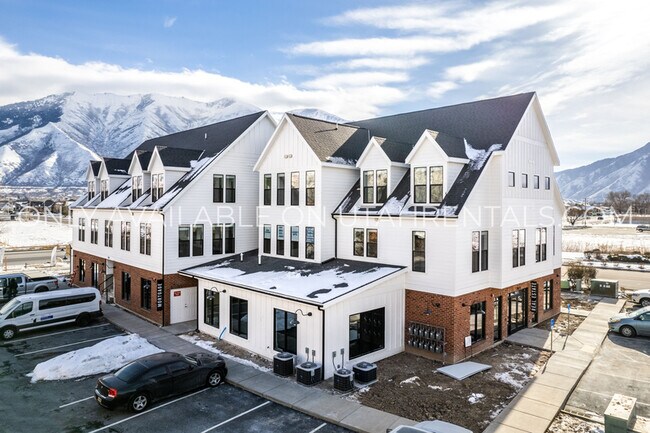 Building Photo - 768 S 1600 W