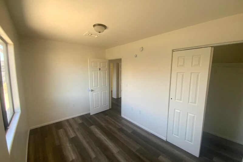 Building Photo - 1460 W St Marys Rd