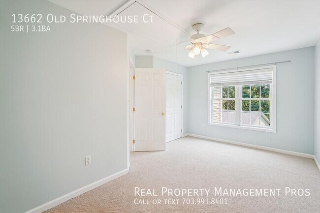 Building Photo - 13662 Old Springhouse Ct