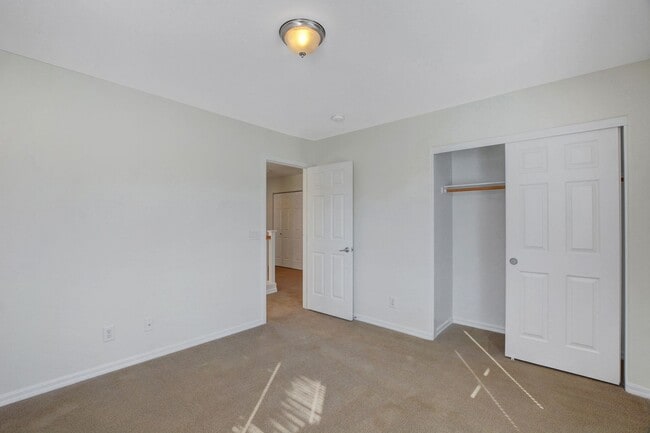 Building Photo - Beautiful Home in Amazing Rhodes Ranch - Guard Gated