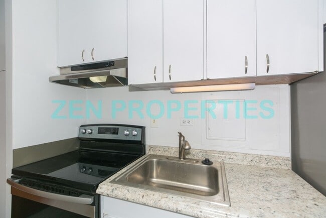 Building Photo - studio for rent at Lunalio Tower