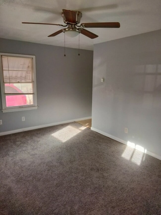 Building Photo - 1019 Ricks St