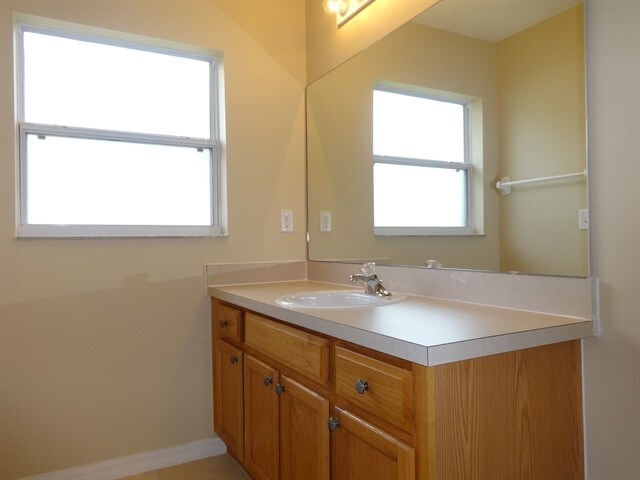 Building Photo - 13404 Silver Leaf Cir