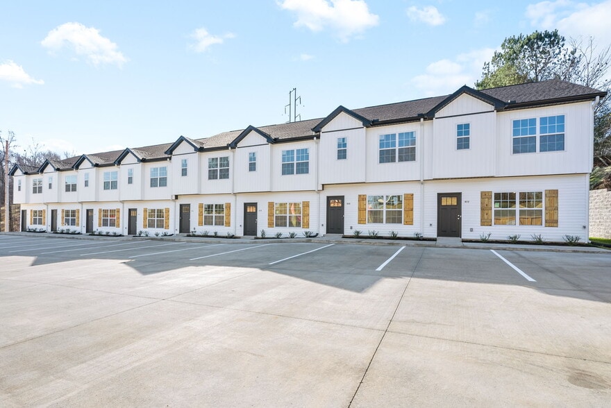 Primary Photo - Spring St. Townhomes