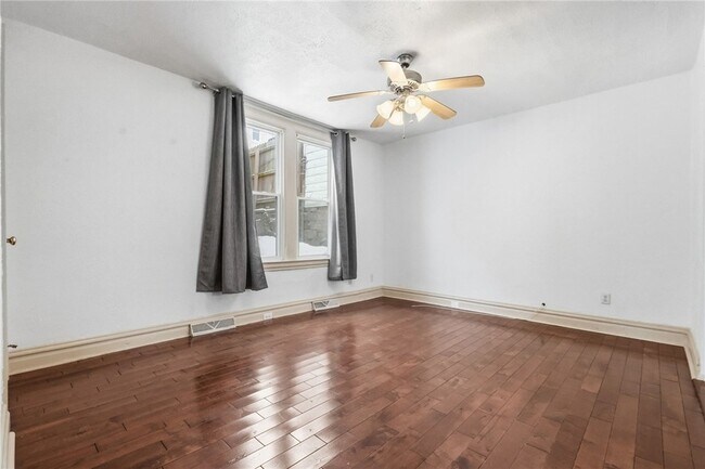 Building Photo - 112 De Witt Street Unit