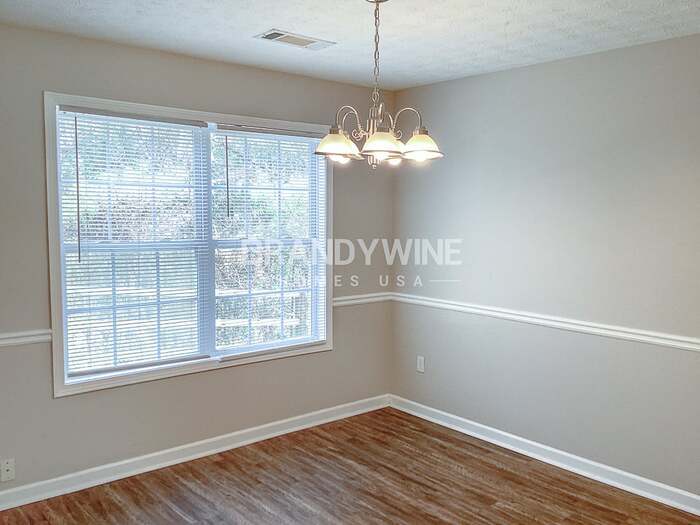 Building Photo - 7132 Bowie Dr