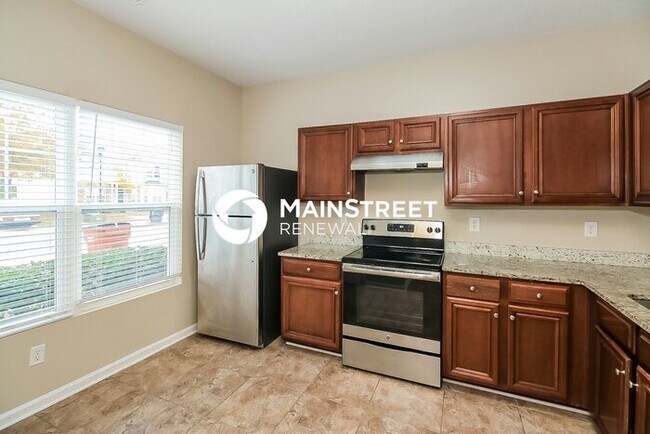 Building Photo - 2 Bedroom Pet-Friendly Home in Atlanta, GA with Main Street Renewal