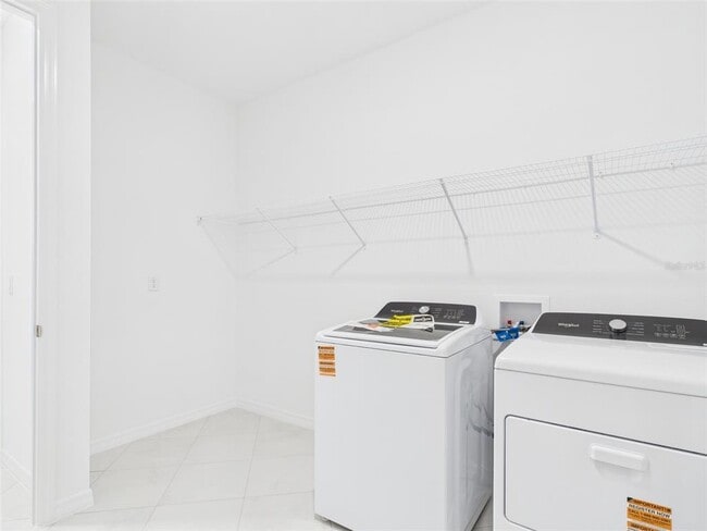 Building Photo - 7216 SW 58th Pl