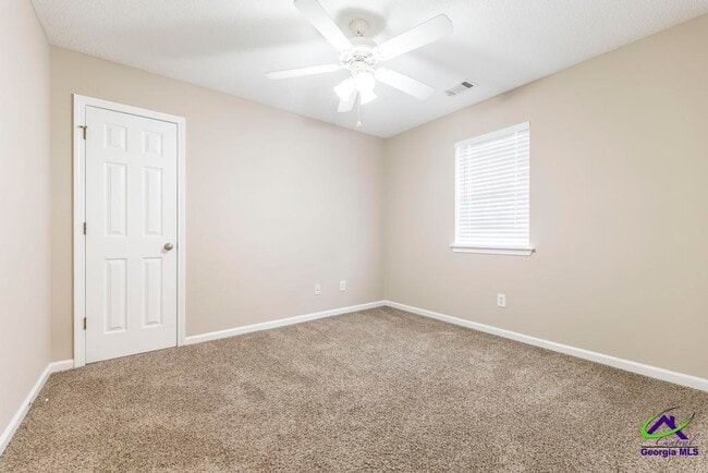 Building Photo - 462 Falkirk Dr