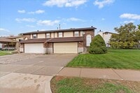 Building Photo - Roy Utah Twin Home for Lease!