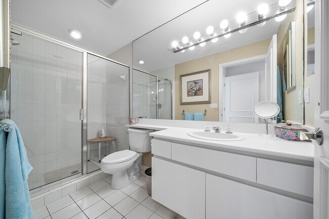 Building Photo - 2115 S Ocean Blvd