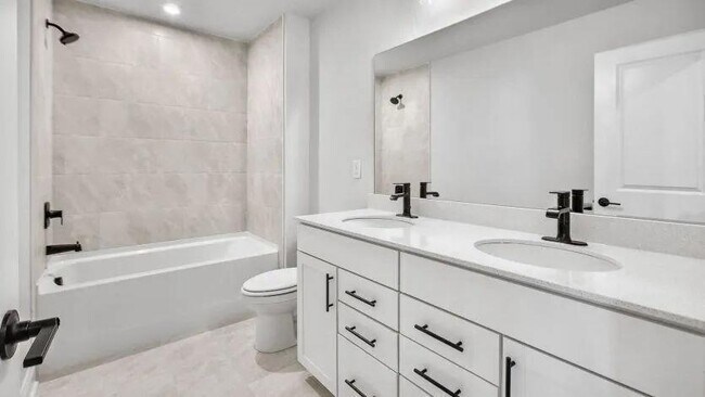 Building Photo - 102 Briargate Dr
