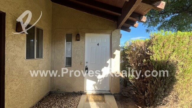 Building Photo - 21350 Laguna Rd