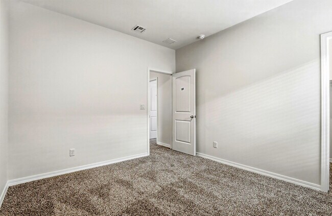 Building Photo - 14329 Steve Joyce Pkwy