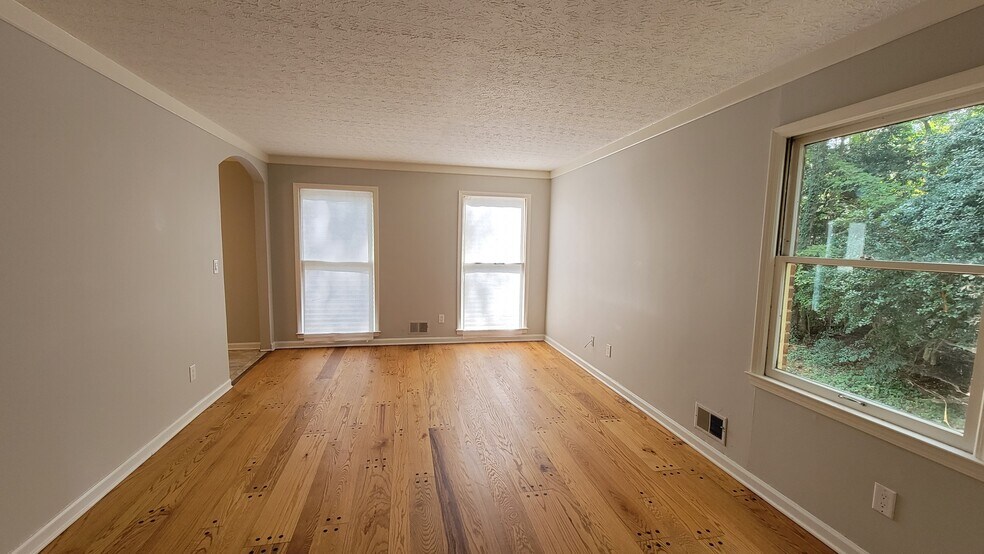 Building Photo - 4843 Carlene Way SW