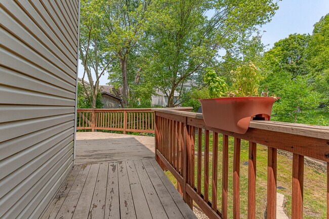 Building Photo - 1490 Paisley Ct