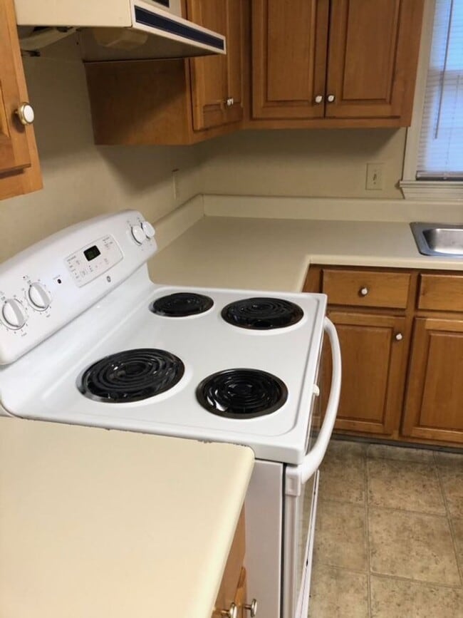 Building Photo - 2Bed/2Bath House!