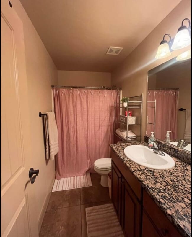 Building Photo - 920 S 25 E