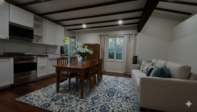 Building Photo - 533 N Mission Dr