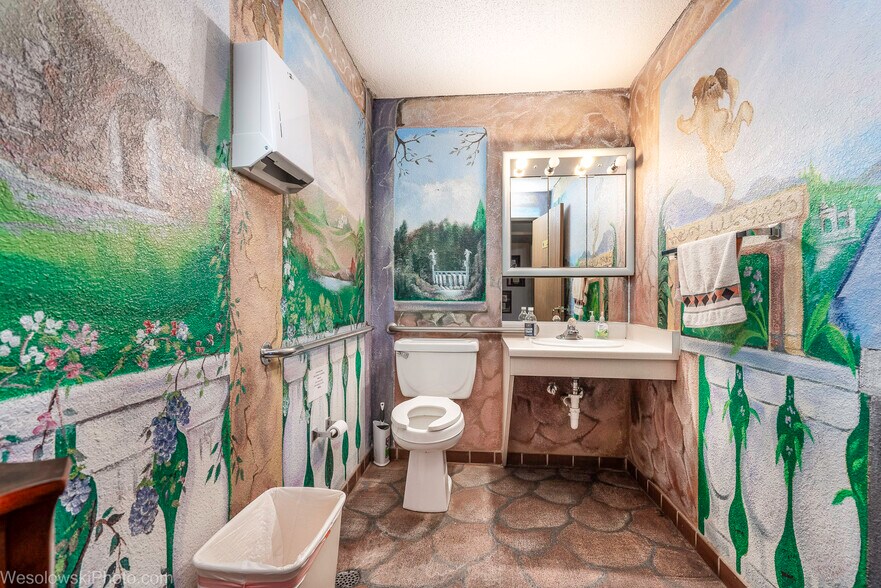 1/2 Bath - Common Area - 3305 Sunset Ave