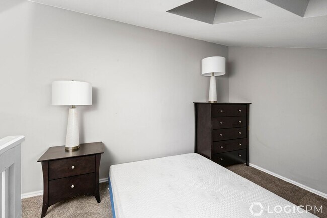 Building Photo - Cozy Condo in Park City!