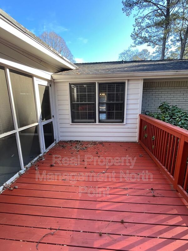Building Photo - 3434 Palace Ct