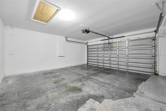 Building Photo - 17029 Torvest Ct