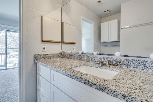 Building Photo - 1824 River Crossing Cir