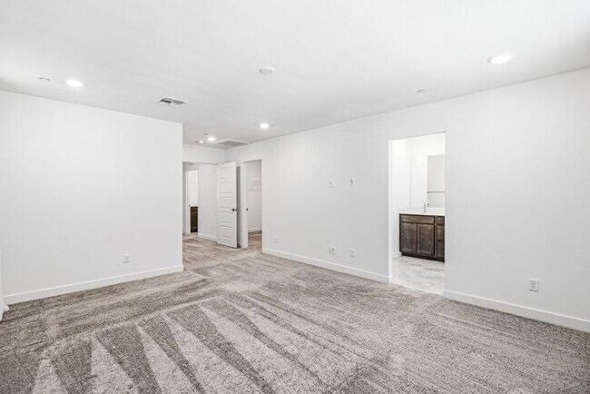 Building Photo - Beautiful 4-Bedroom Inspirada Home with Loft, Upgraded Kitchen & Private Backyard