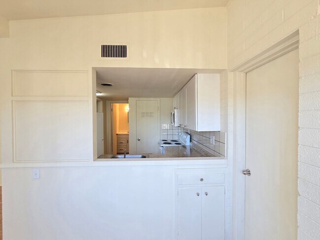 Building Photo - Great Location!  1 bed 1 bath