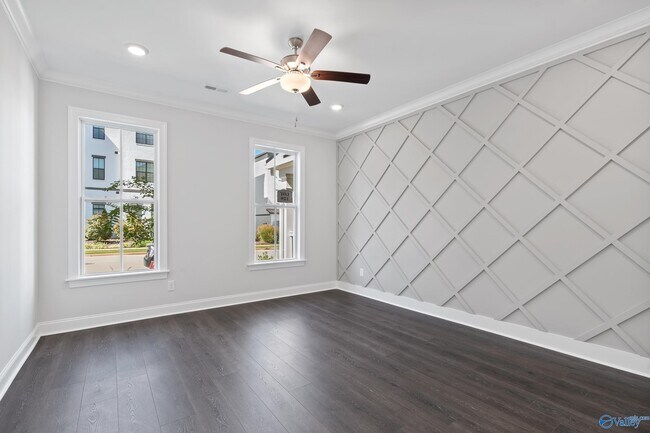 Building Photo - 121 Iberville St