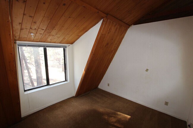 Building Photo - Coming in June - Kachina Village home