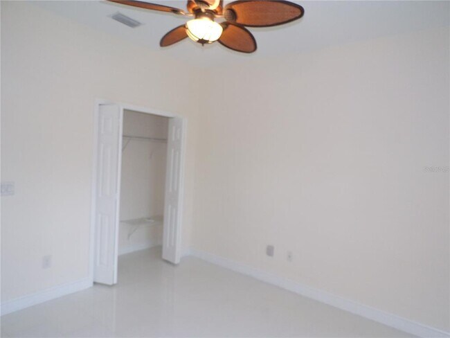 Building Photo - 6200 Falcon Lair Dr