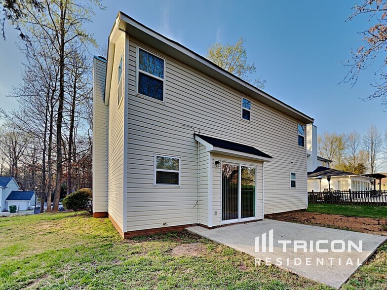 Building Photo - 7717 Pence Pond Ln