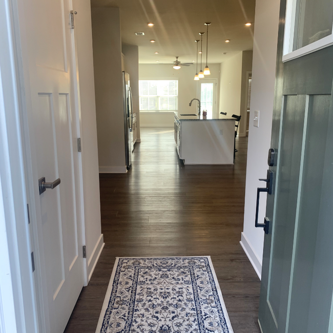 Building Photo - 325 Golan Cir