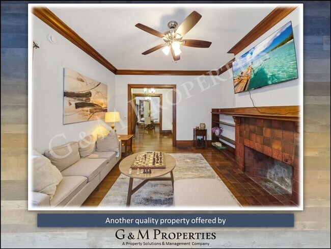 Building Photo - Rare Park Ave Rental – Spacious 3-Bedroom with Original Charm