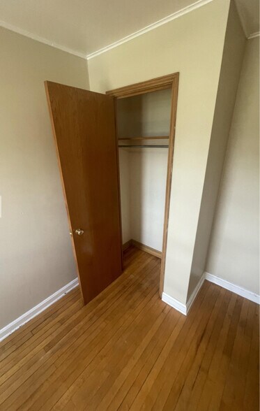 Building Photo - 1325 9th St S