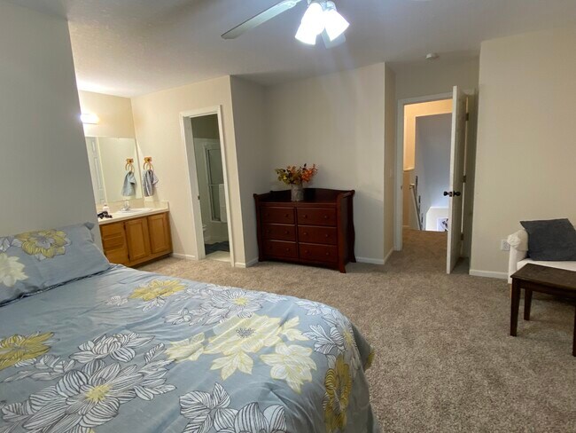 Building Photo - 1511 Legend Trail Dr