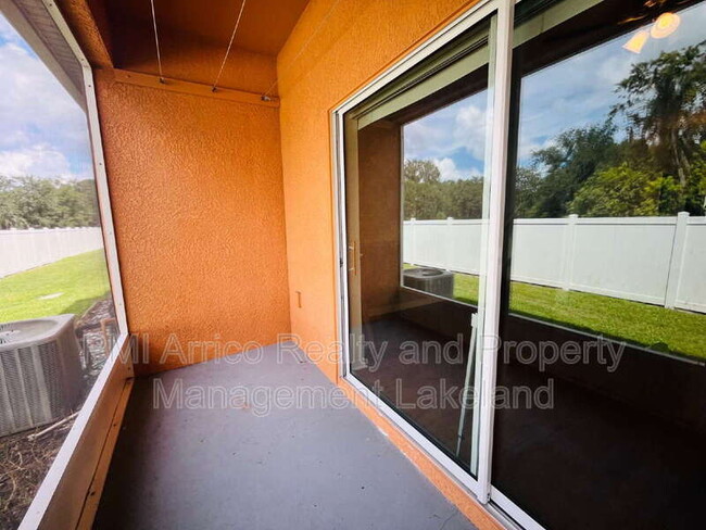 Building Photo - 4027 Winding Vine Dr