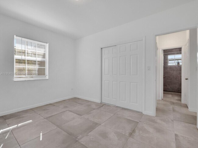 Building Photo - 440 NE 69th St