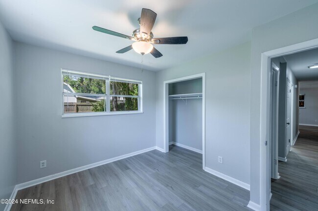 Building Photo - 1159 Green Cay Ave